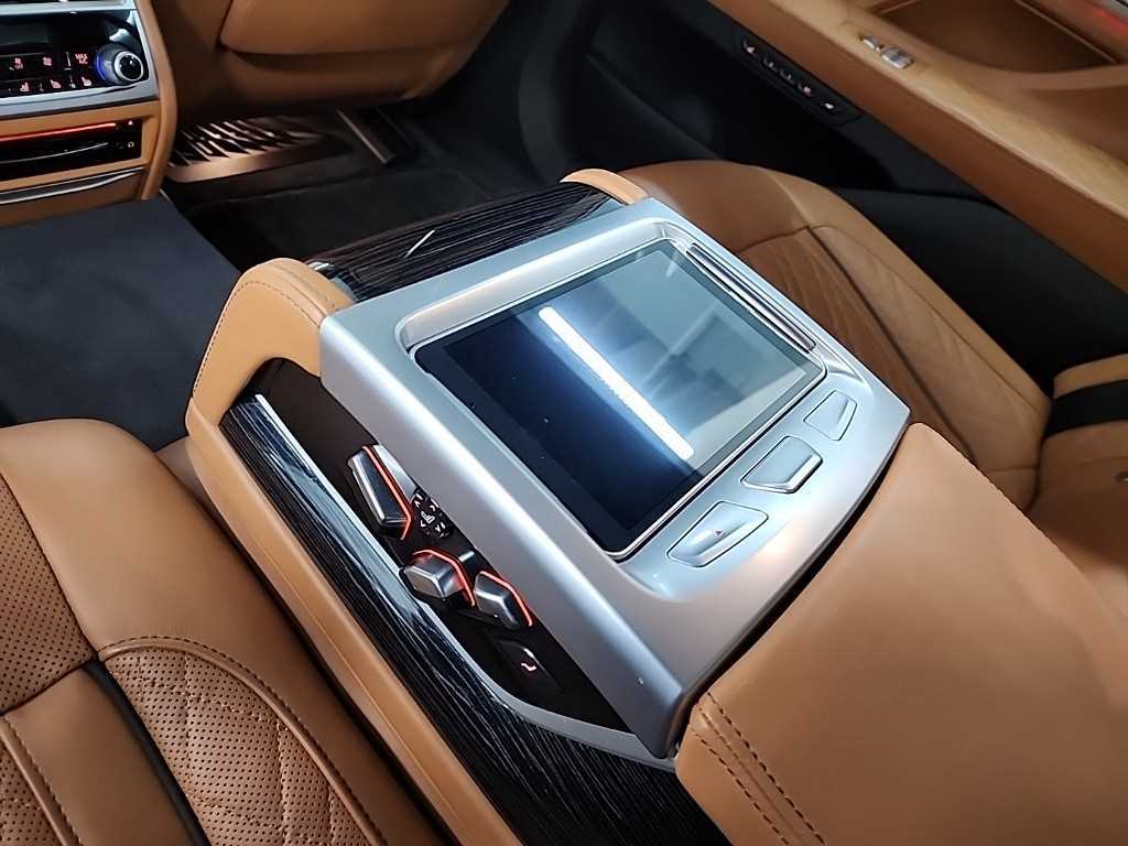 BMW 7 Series 2020 Negro - Importación desde Corea - HF Imports Iquique - Foto 14