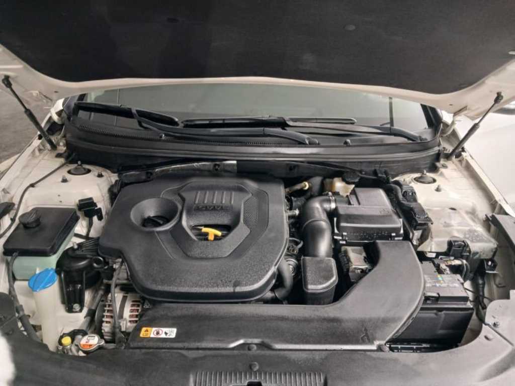 HYUNDAI Sonata 2016 Blanco - Importación desde Corea - HF Imports Iquique - Foto 19