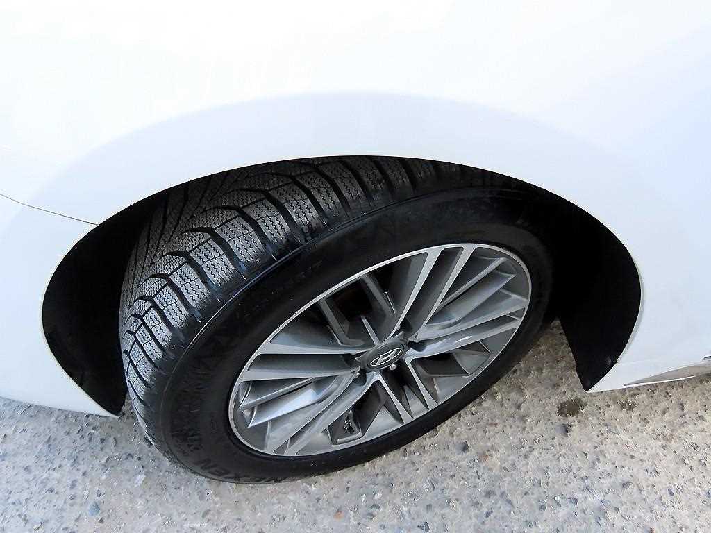 HYUNDAI Grandeur 2019 Blanco - Importación desde Corea - HF Imports Iquique - Foto 20