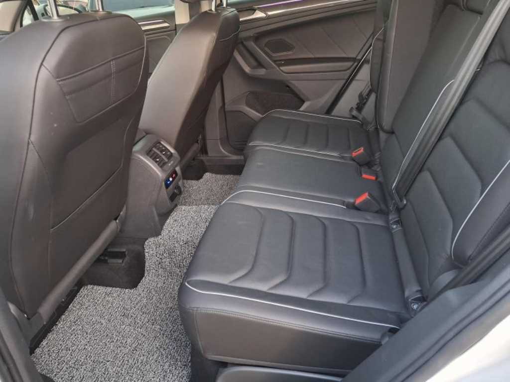 Volkswagen Tiguan - Vista 10