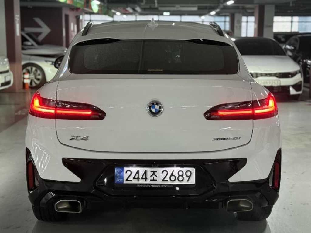 BMW X4 - Vista 4