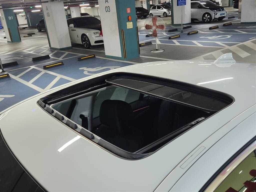 BMW 5 Series 2018 Blanco - Importación desde Corea - HF Imports Iquique - Foto 15