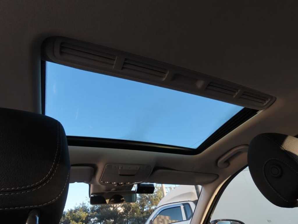 Mercedes Benz E class - Vista 11