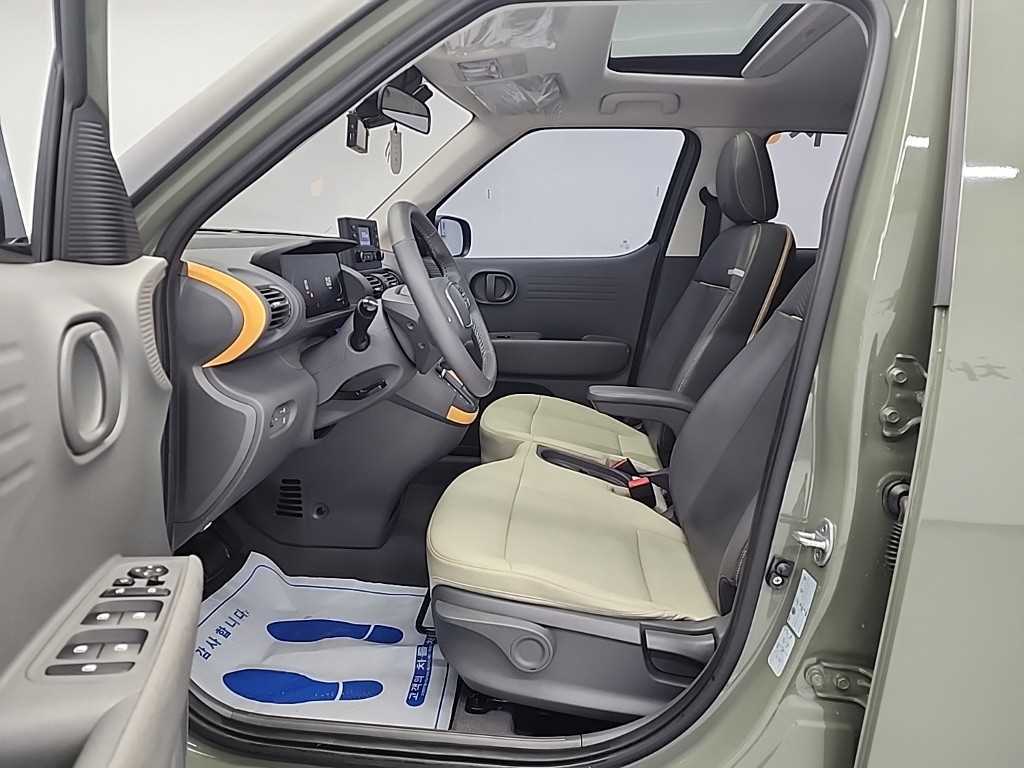 HYUNDAI Casper - Vista 12