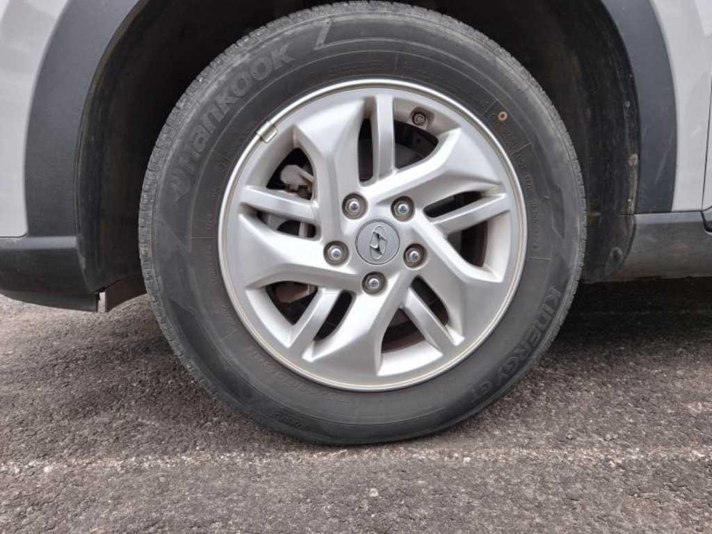 HYUNDAI Venue 2024 Gris - Importación desde Corea - HF Imports Iquique - Foto 15