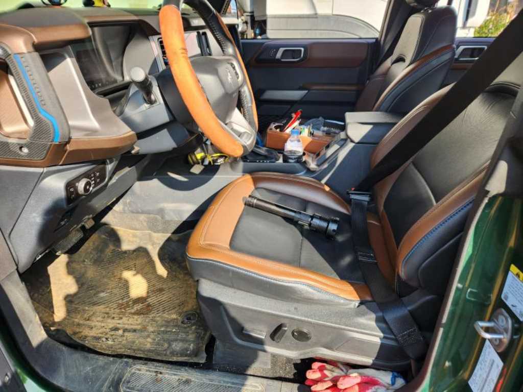 Ford Bronco - Vista 11