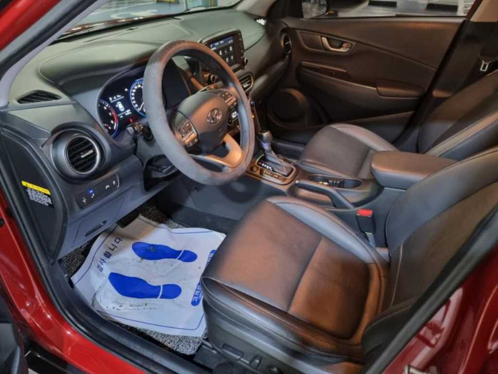 HYUNDAI Kona - Vista 9