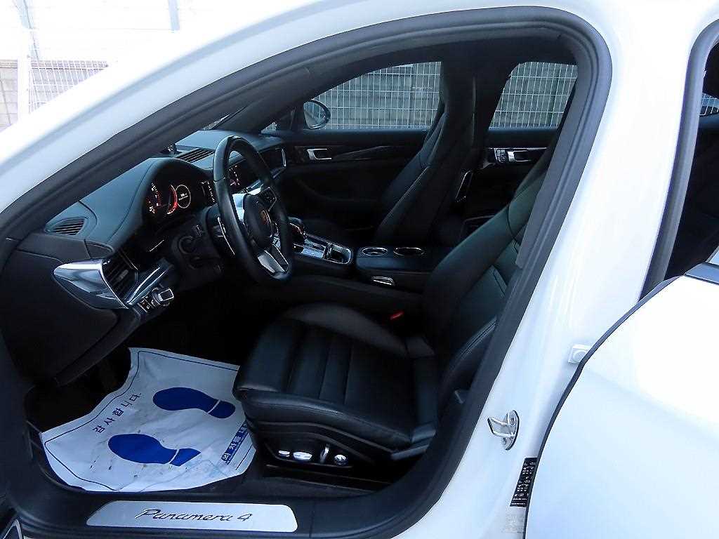 Porsche Panamera - Vista 5