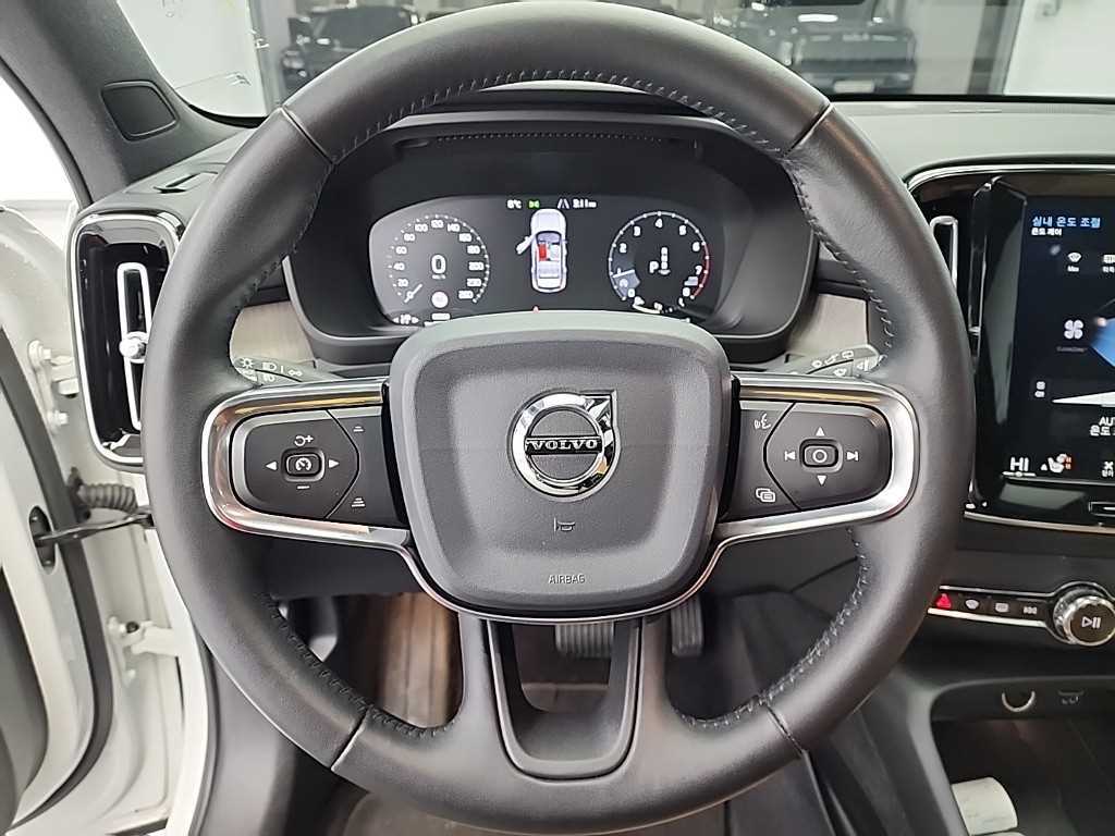 Volvo XC40 - Vista 9