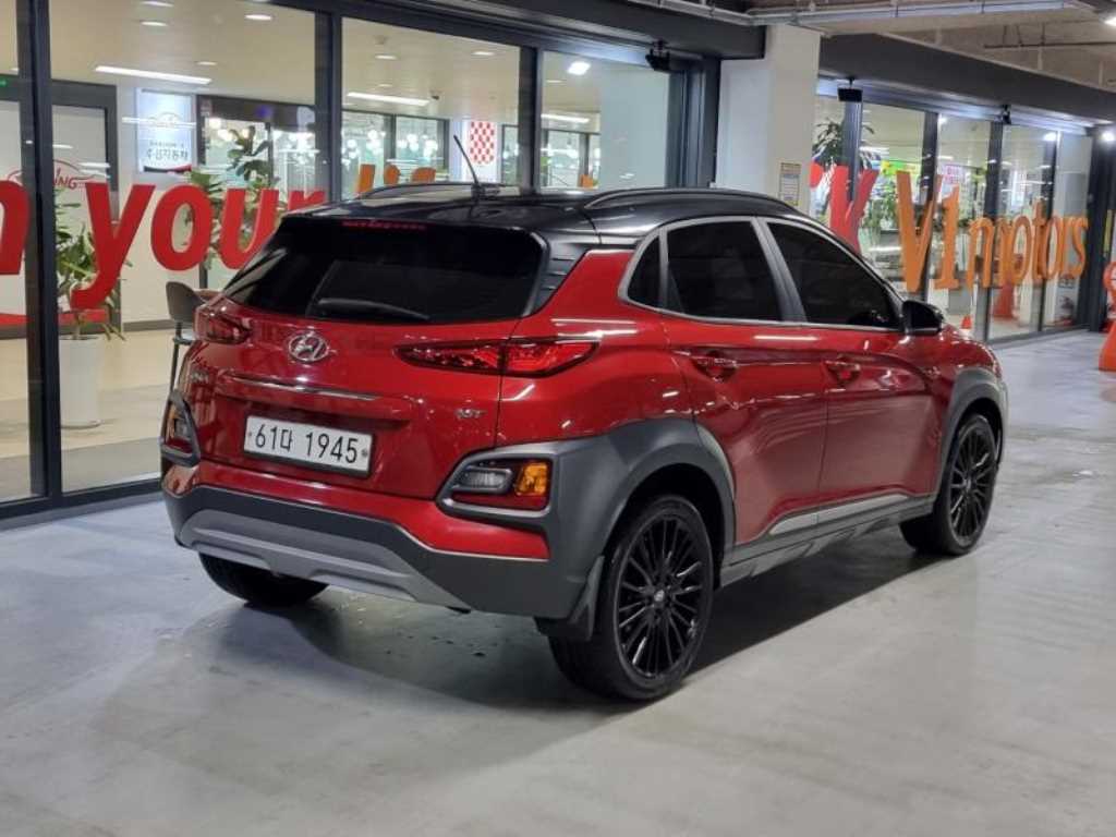 HYUNDAI Kona - Vista 4