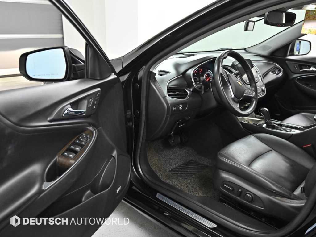 Chevrolet Malibu - Vista 10