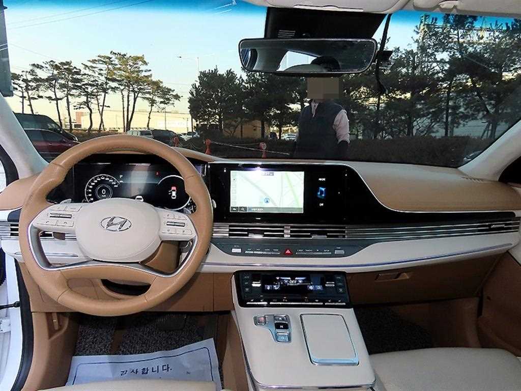 HYUNDAI Grandeur - Vista 7