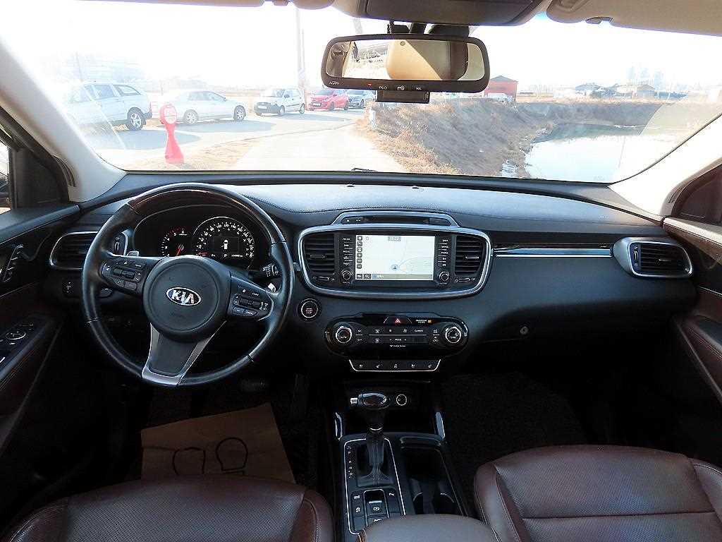 KIA Sorento - Vista 9