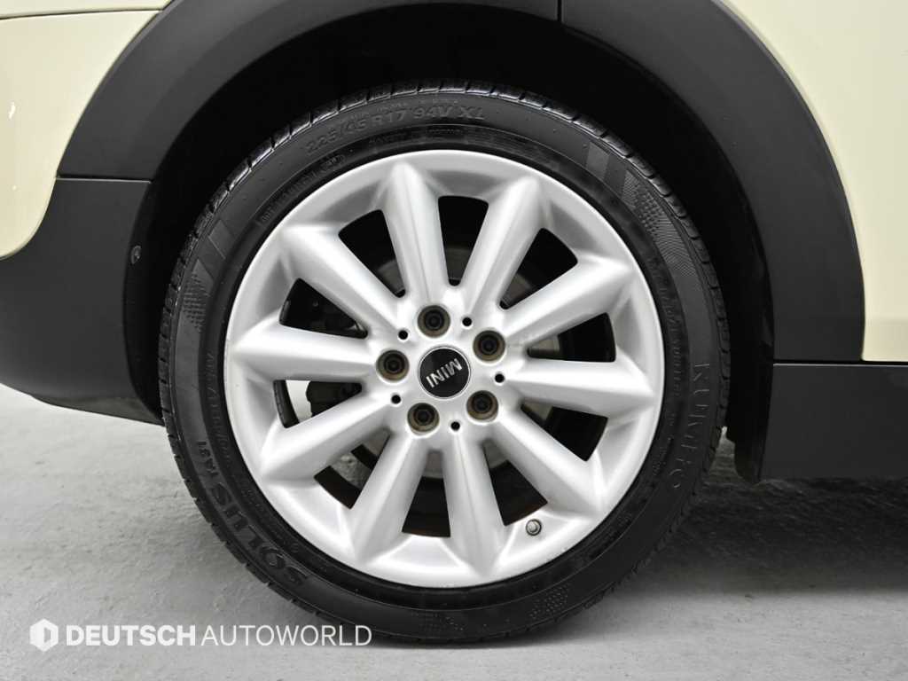 Mini Clubman - Vista 5