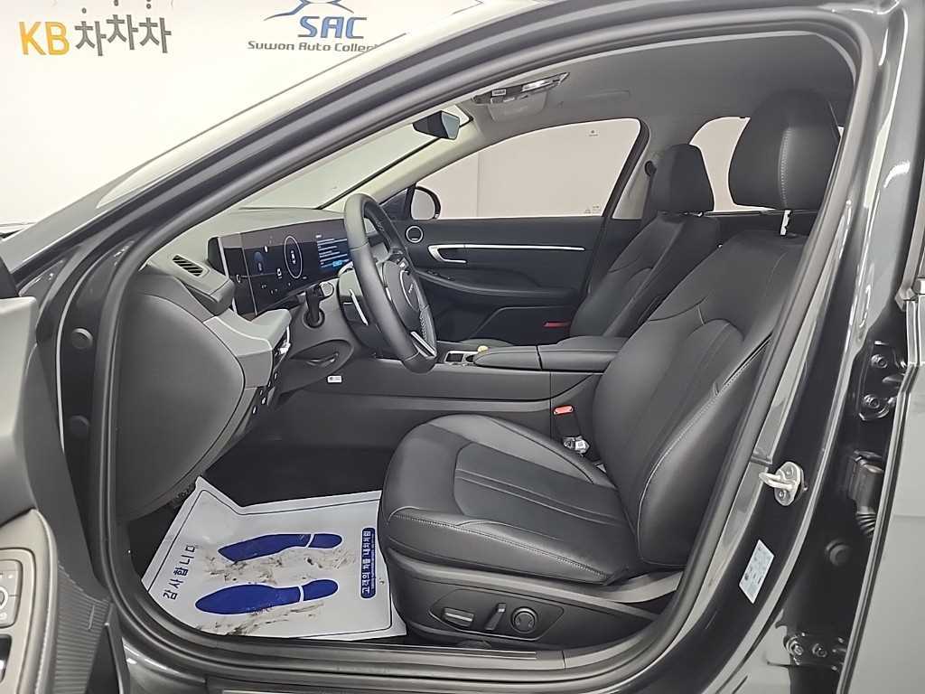 HYUNDAI Sonata - Vista 11