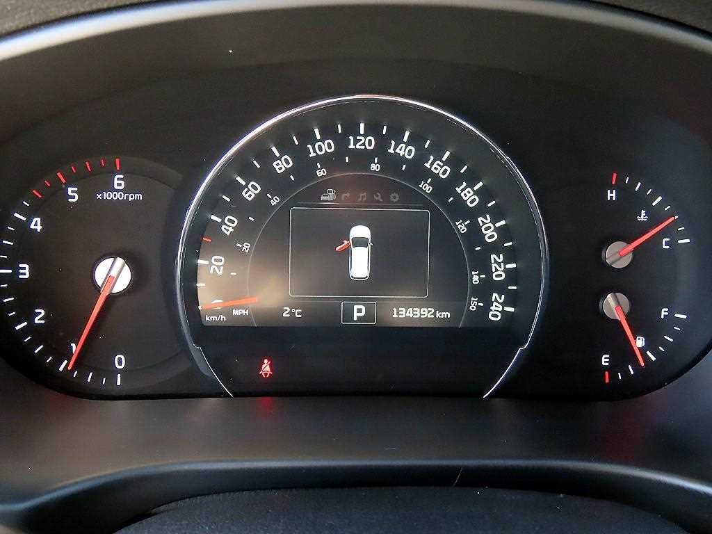 KIA Sorento - Vista 8