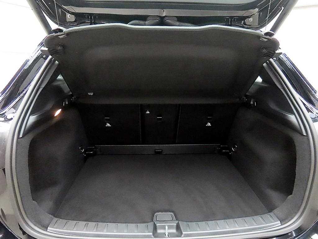 Mercedes Benz GLA Class 2025 Negro - Importación desde Corea - HF Imports Iquique - Foto 17