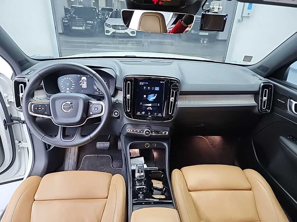 Volvo XC40 - Vista 7