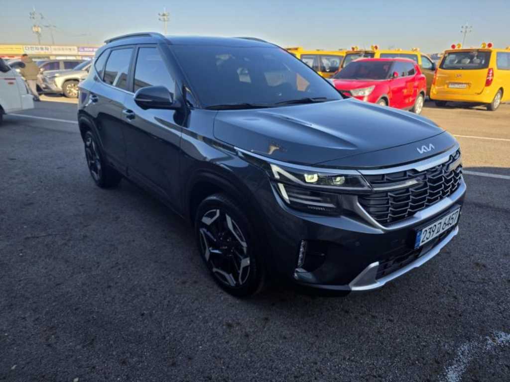 KIA Seltos - Vista 3