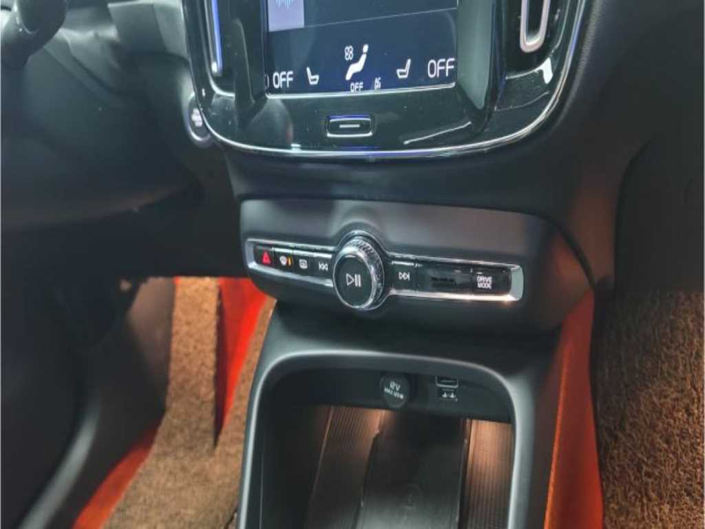 Volvo XC40 - Vista 11