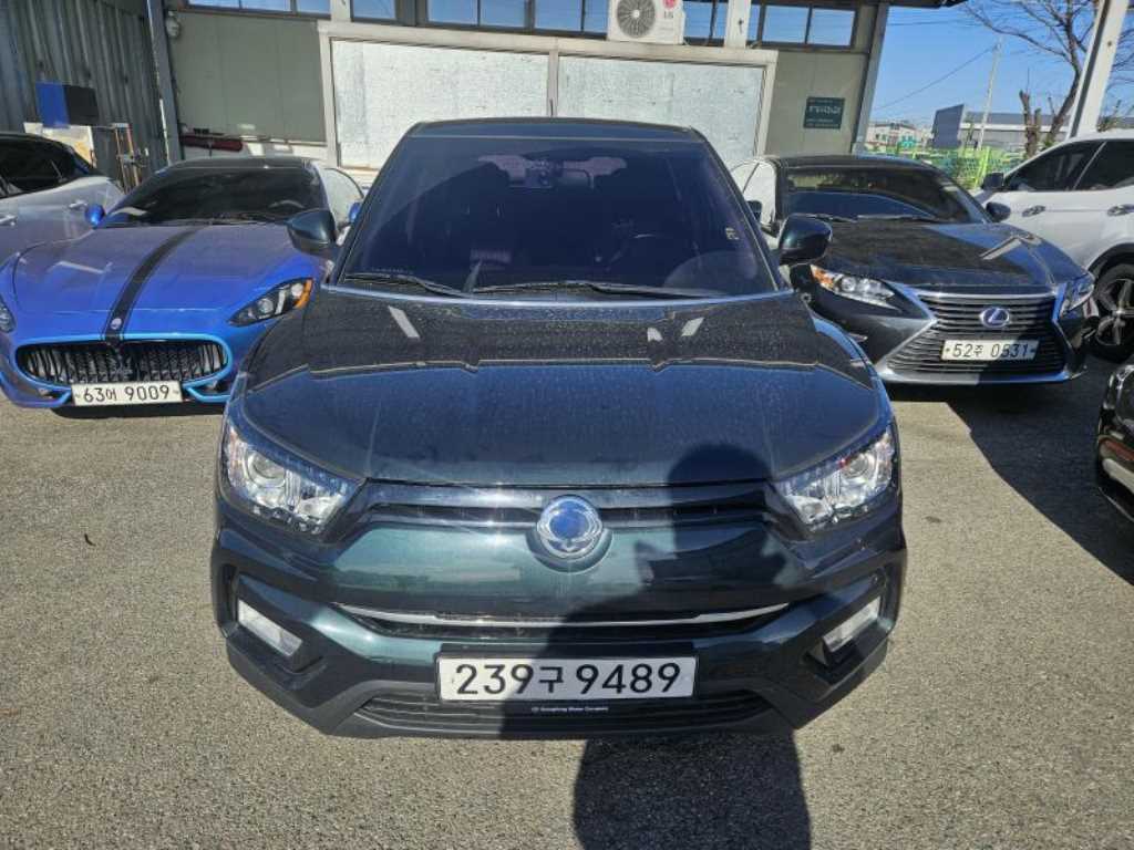 Ssangyong Tivoli - Vista 2