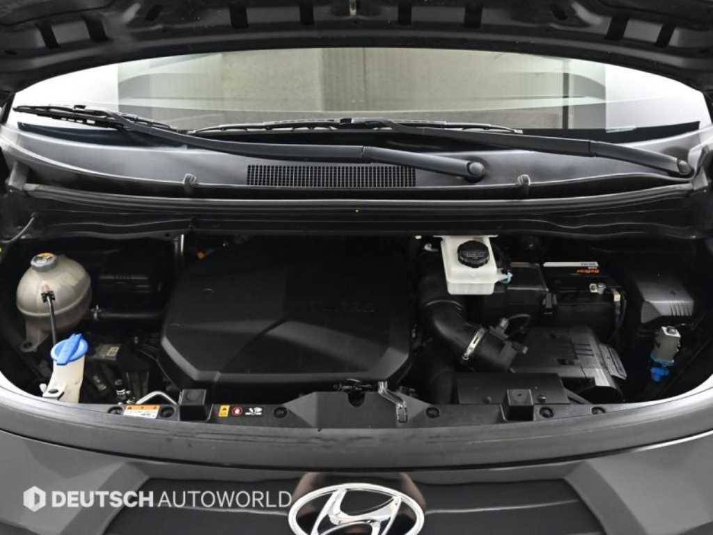 HYUNDAI Staria - Vista 6