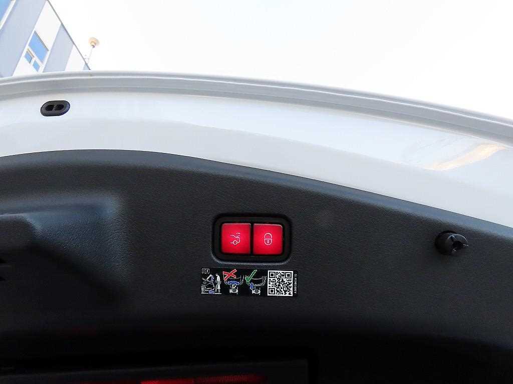 Mercedes Benz CLE Class 2025 Blanco - Importación desde Corea - HF Imports Iquique - Foto 17