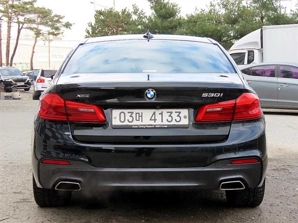 BMW 5 Series - Vista 4