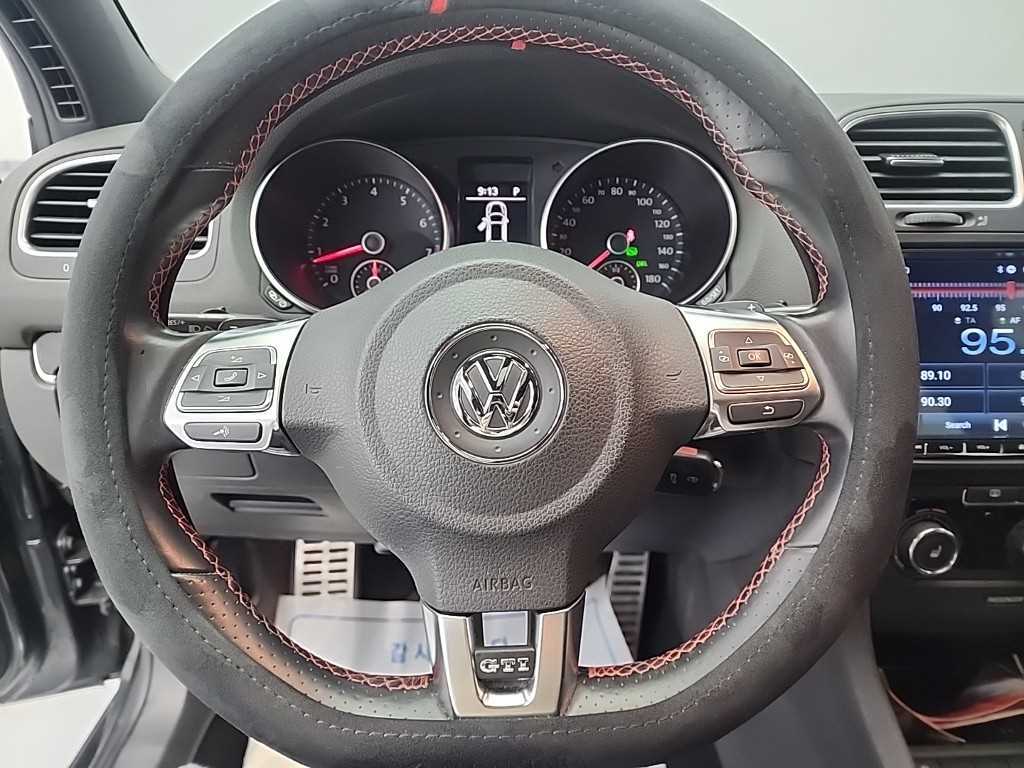 Volkswagen Golf - Vista 9