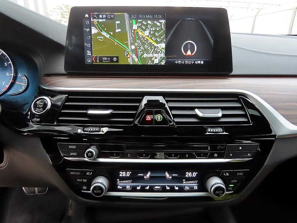 BMW 5 Series 2018 Negro - Importación desde Corea - HF Imports Iquique - Foto 13