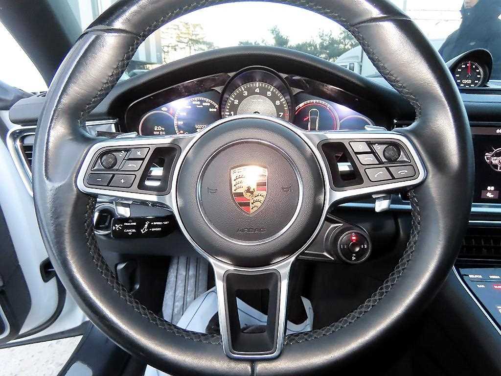 Porsche Panamera - Vista 8