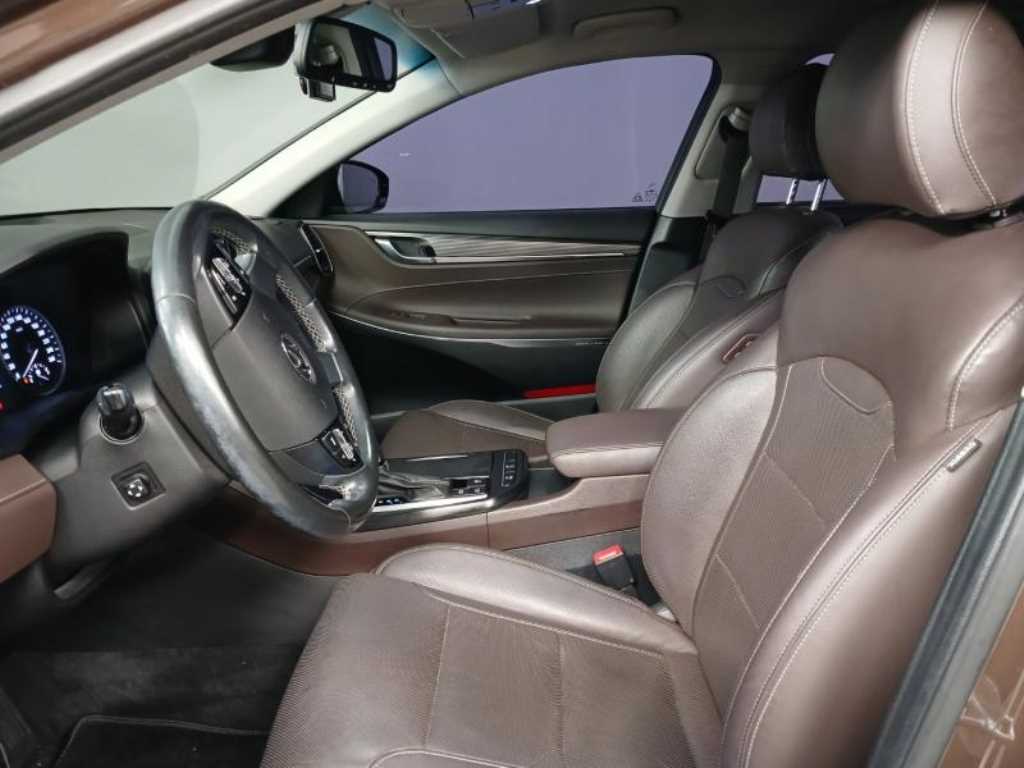 HYUNDAI Grandeur - Vista 7