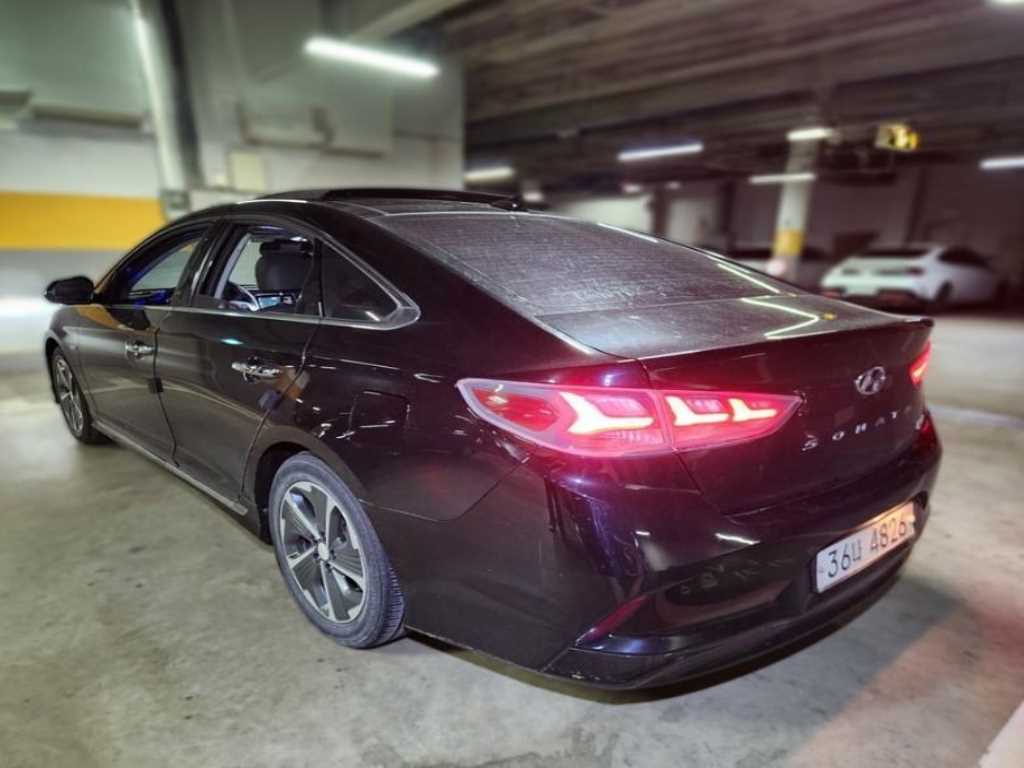 HYUNDAI Sonata - Vista 4