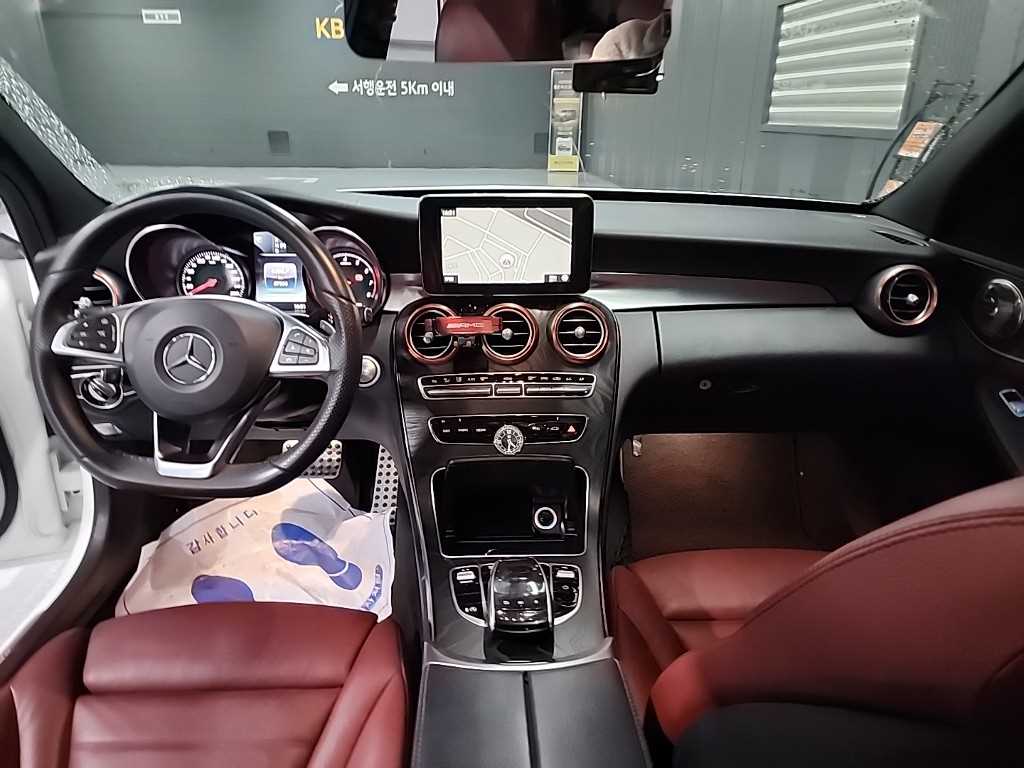 Mercedes Benz C Class - Vista 10