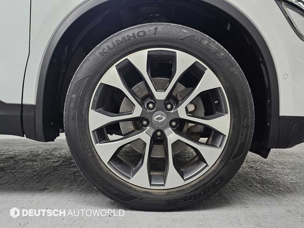 SAMSUNG QM6 - Vista 5