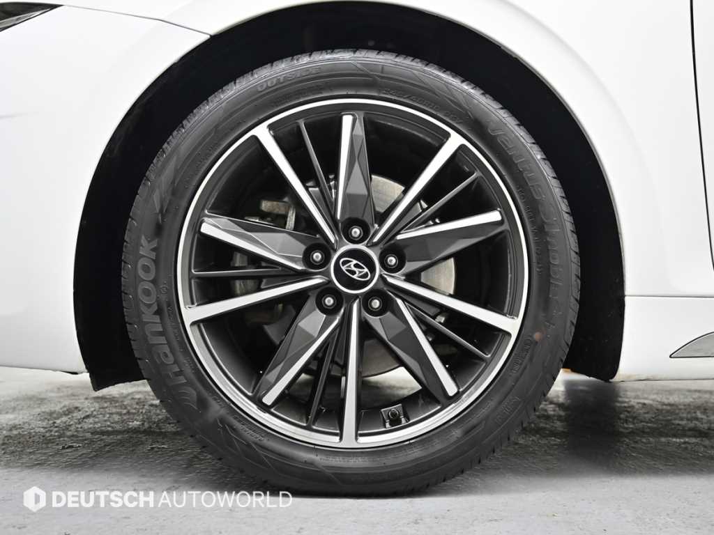 HYUNDAI Grandeur - Vista 5