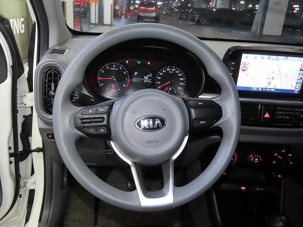 KIA Morning - Vista 8