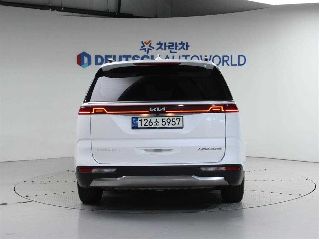 KIA Carnival - Vista 4