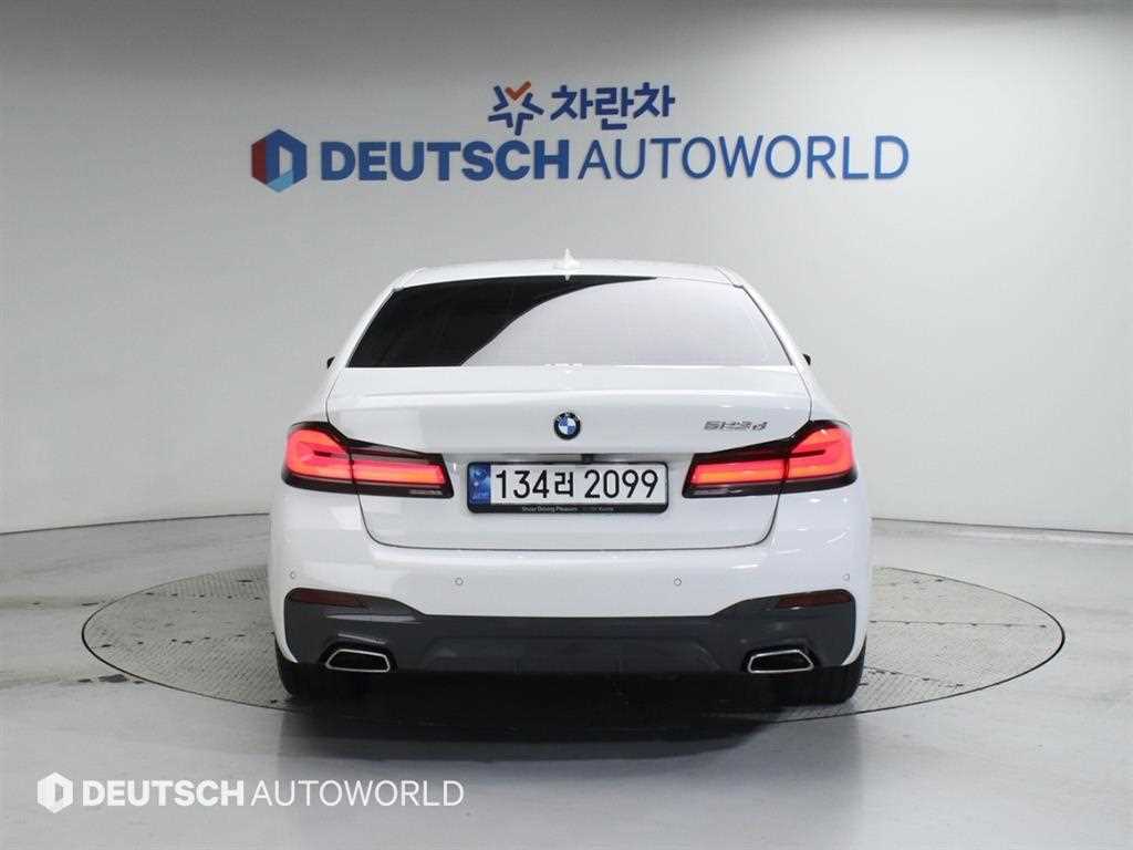 BMW 5 Series - Vista 4