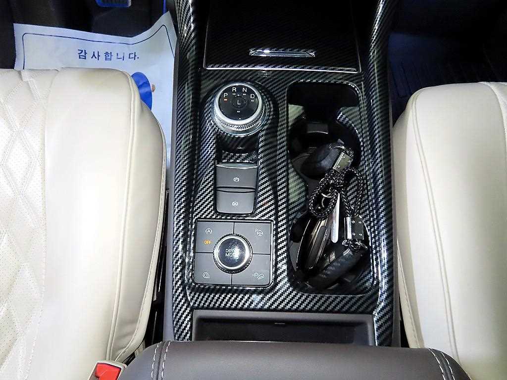 Ford Explorer - Vista 12