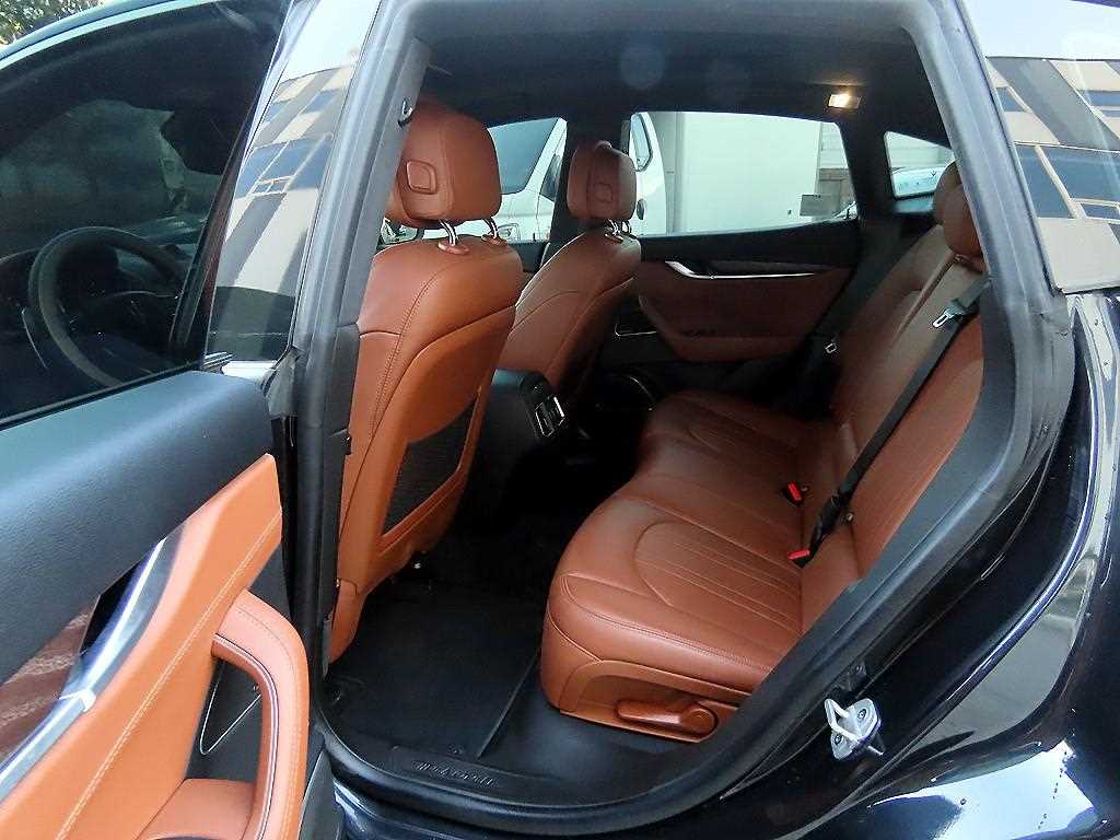 Maserati Levante - Vista 6
