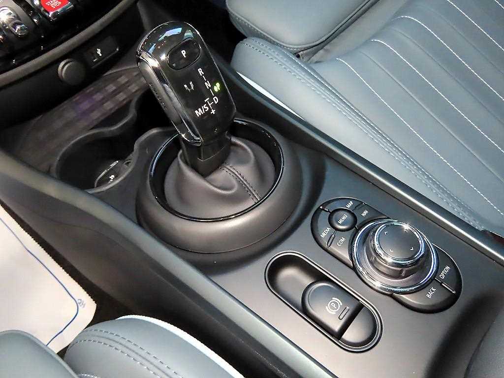 Mini Clubman - Vista 11