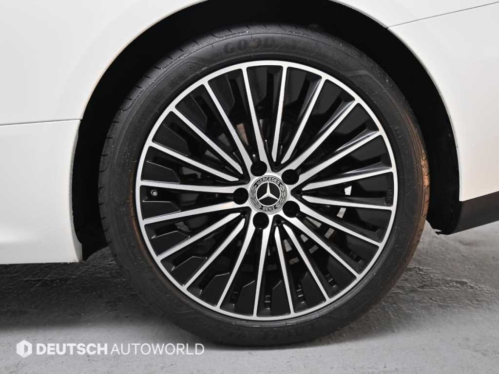 Mercedes Benz CLE Class - Vista 5