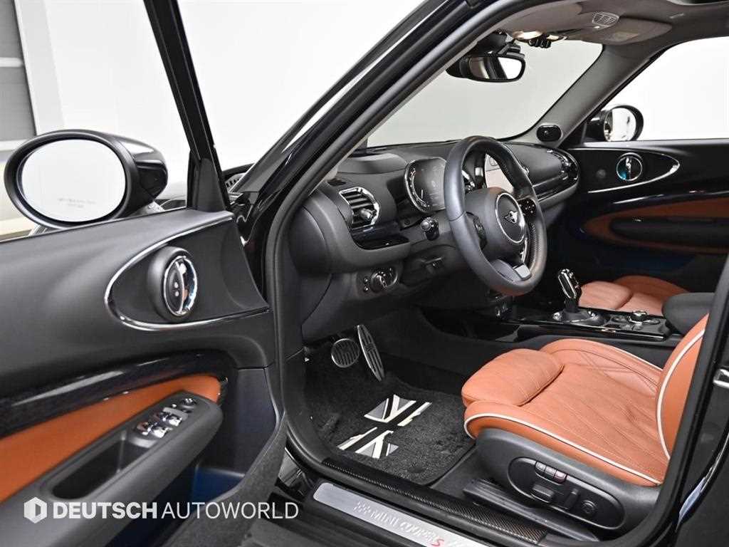 Mini Clubman - Vista 11