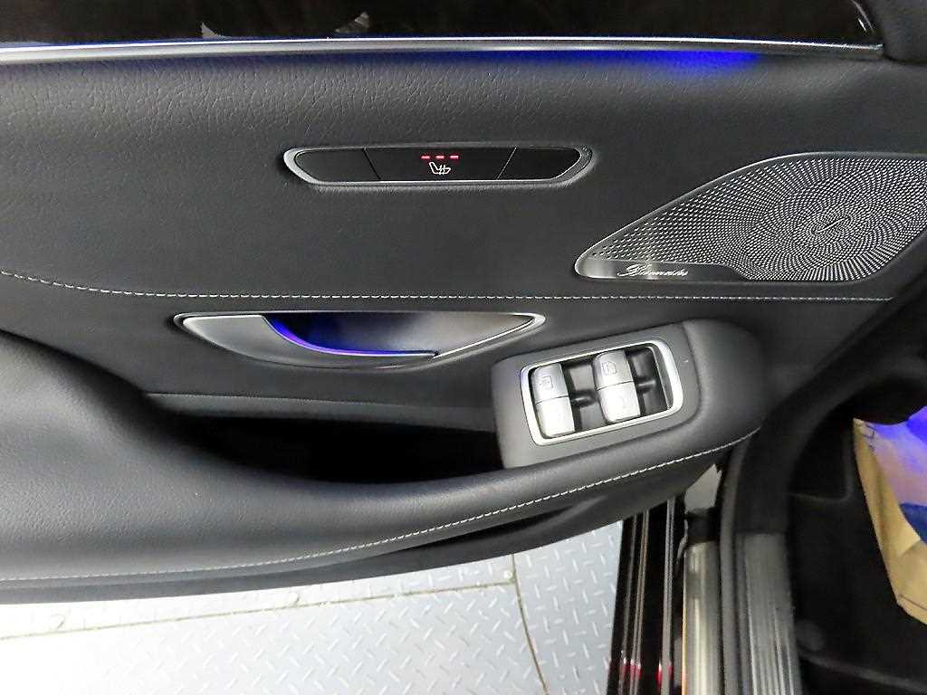 Mercedes Benz S Class - Vista 12