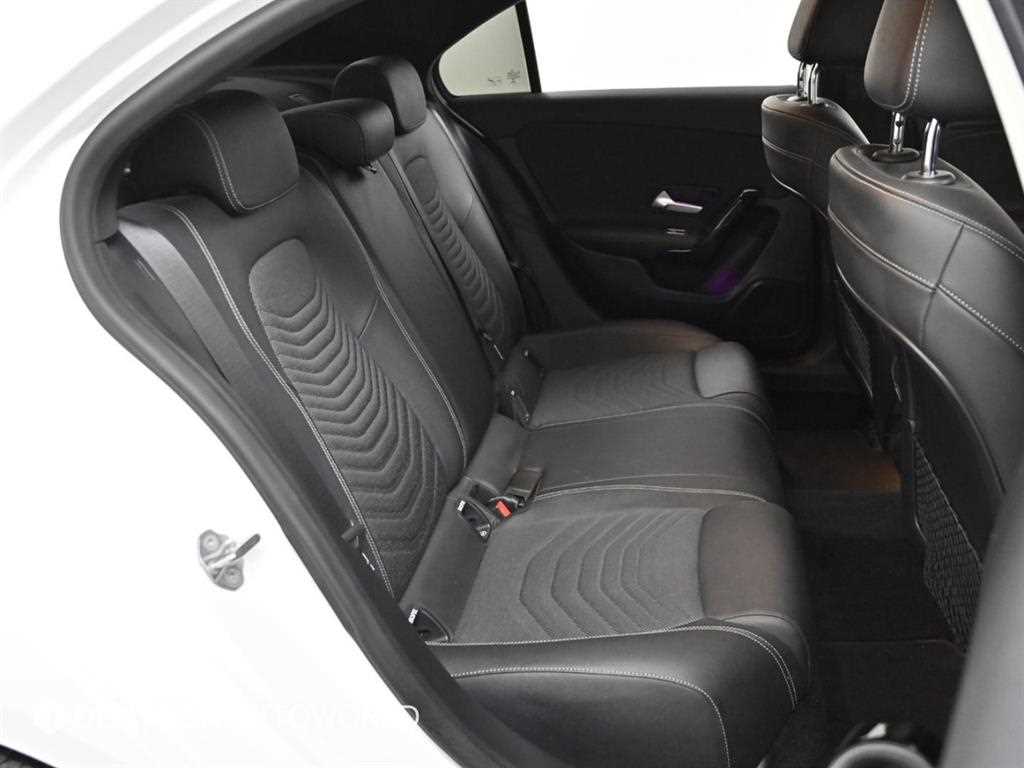 Mercedes Benz A Class - Vista 12