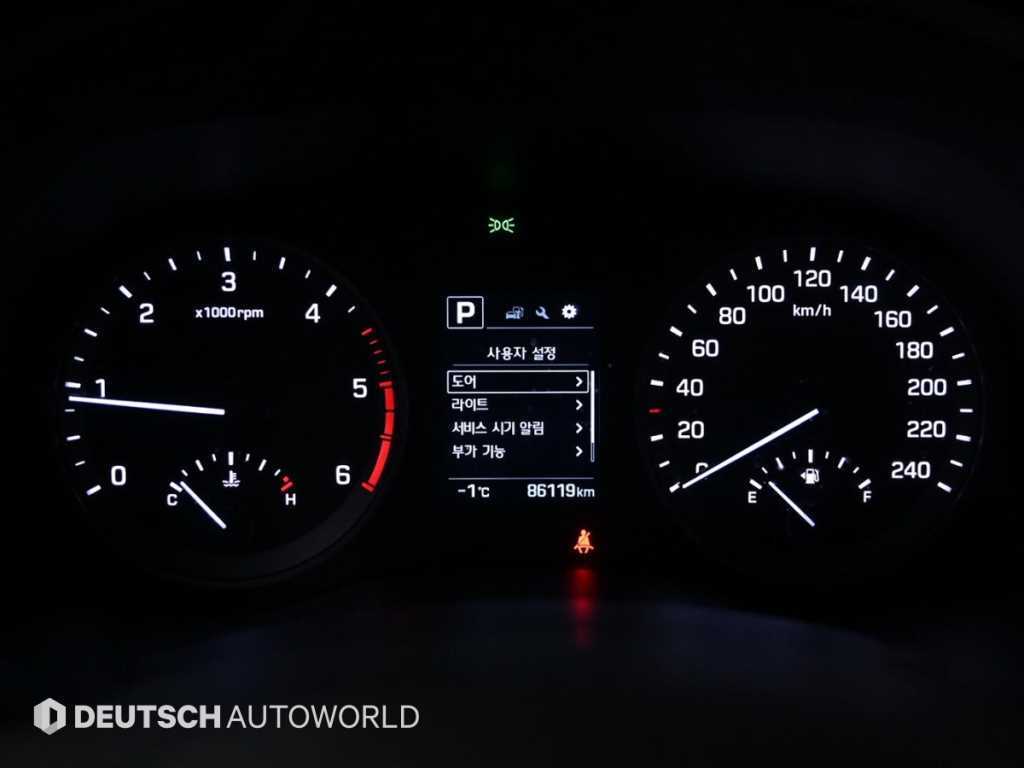 HYUNDAI Tucson - Vista 8