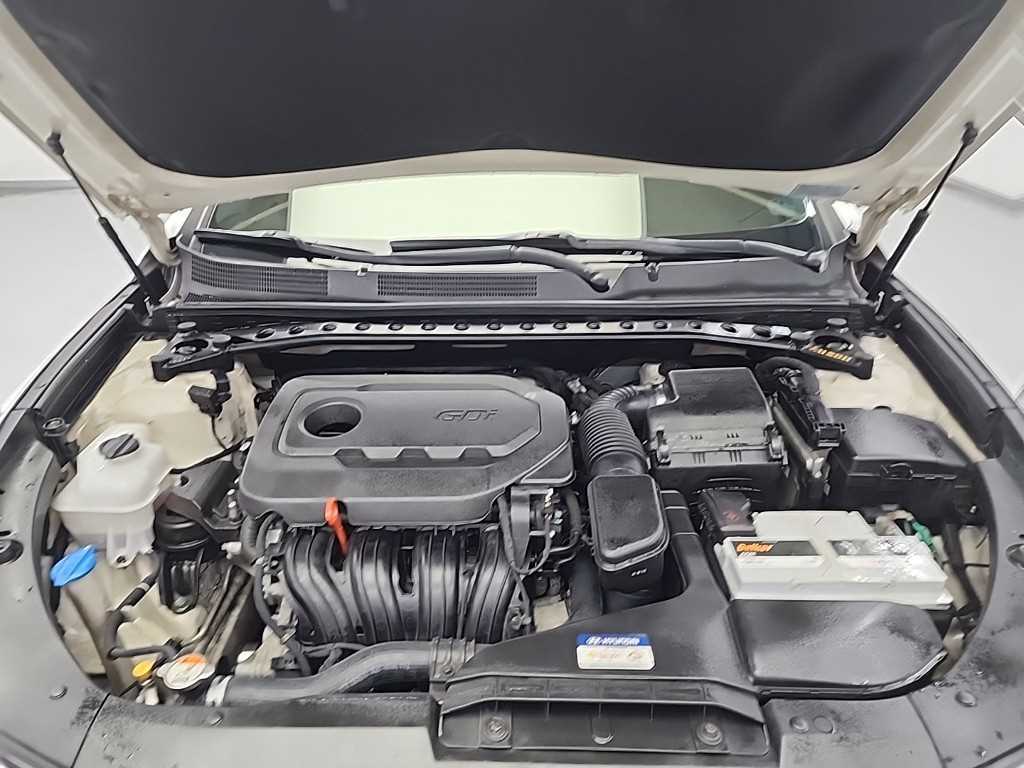 HYUNDAI Grandeur - Vista 5