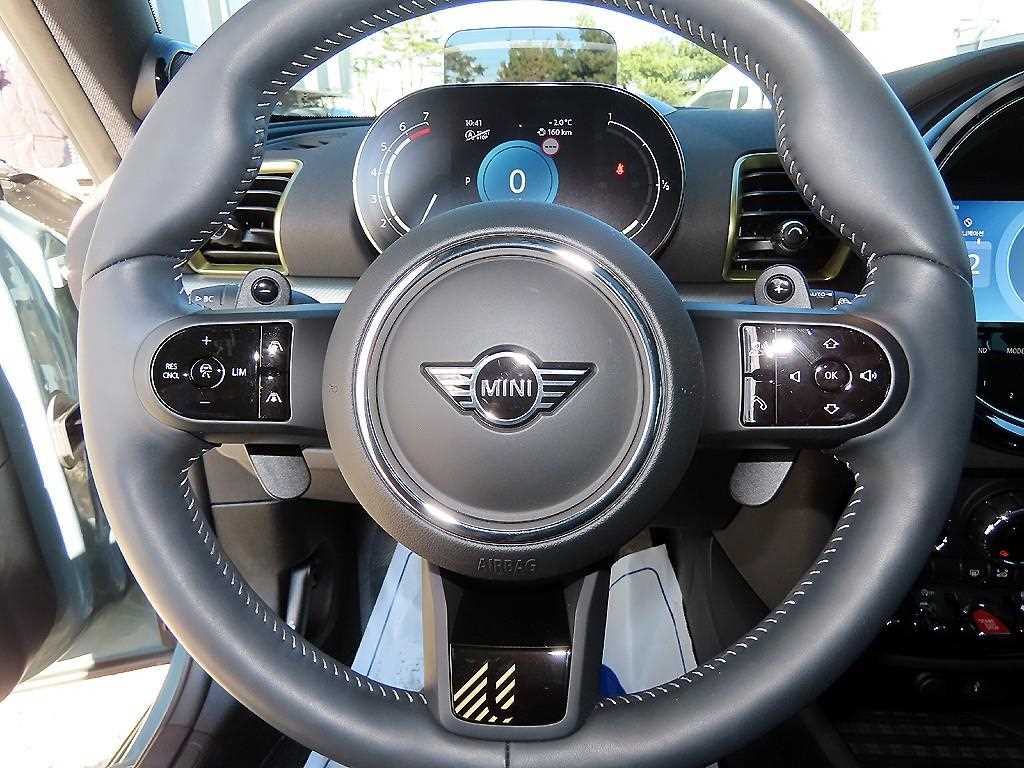 Mini Clubman - Vista 8