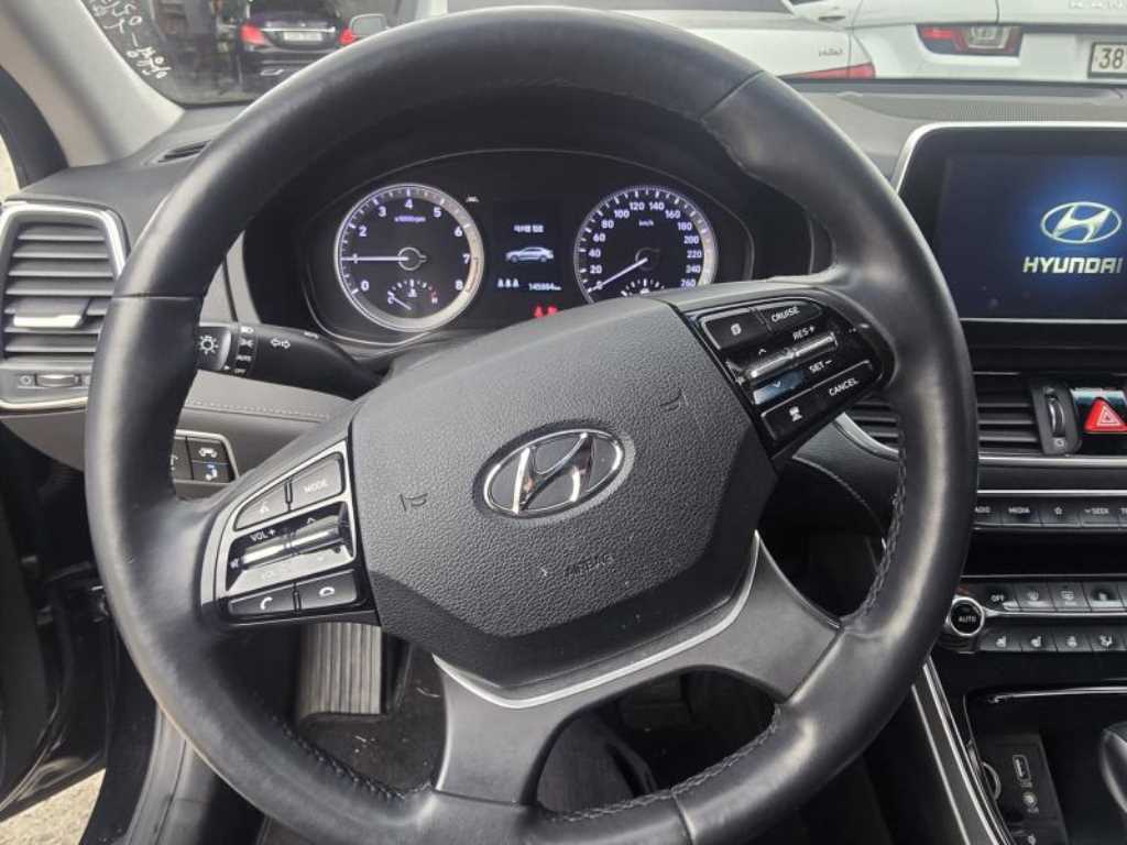 HYUNDAI Grandeur - Vista 3